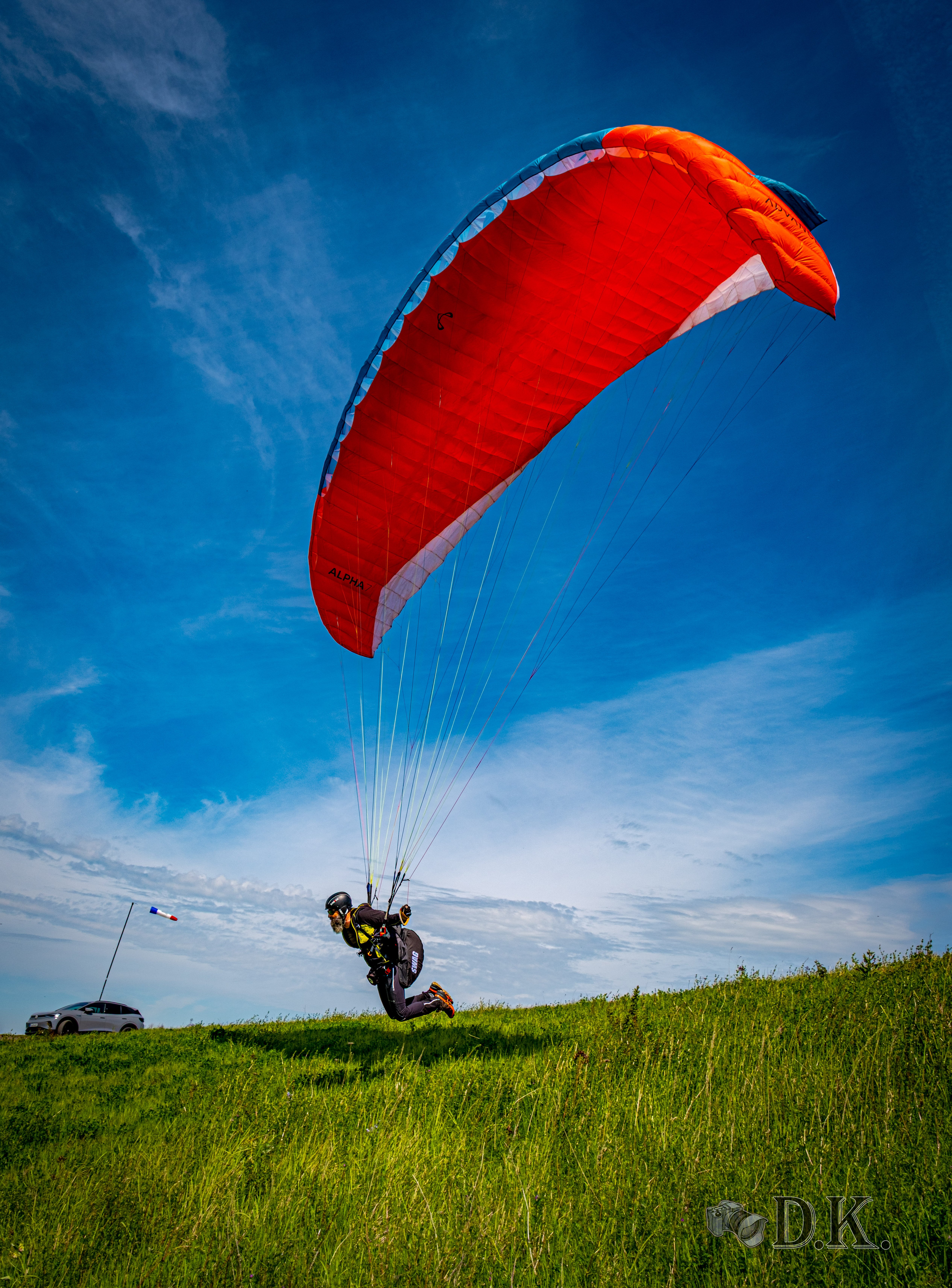 Groundhandling training with a red wing